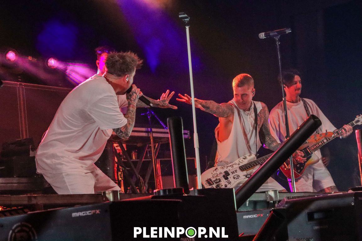 THE DIRTY DADDIES     (56)